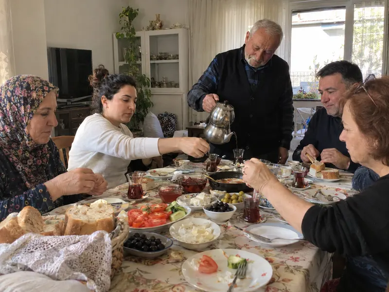 Ailenizde hâlâ yapılan eski bir gelenek var mı?