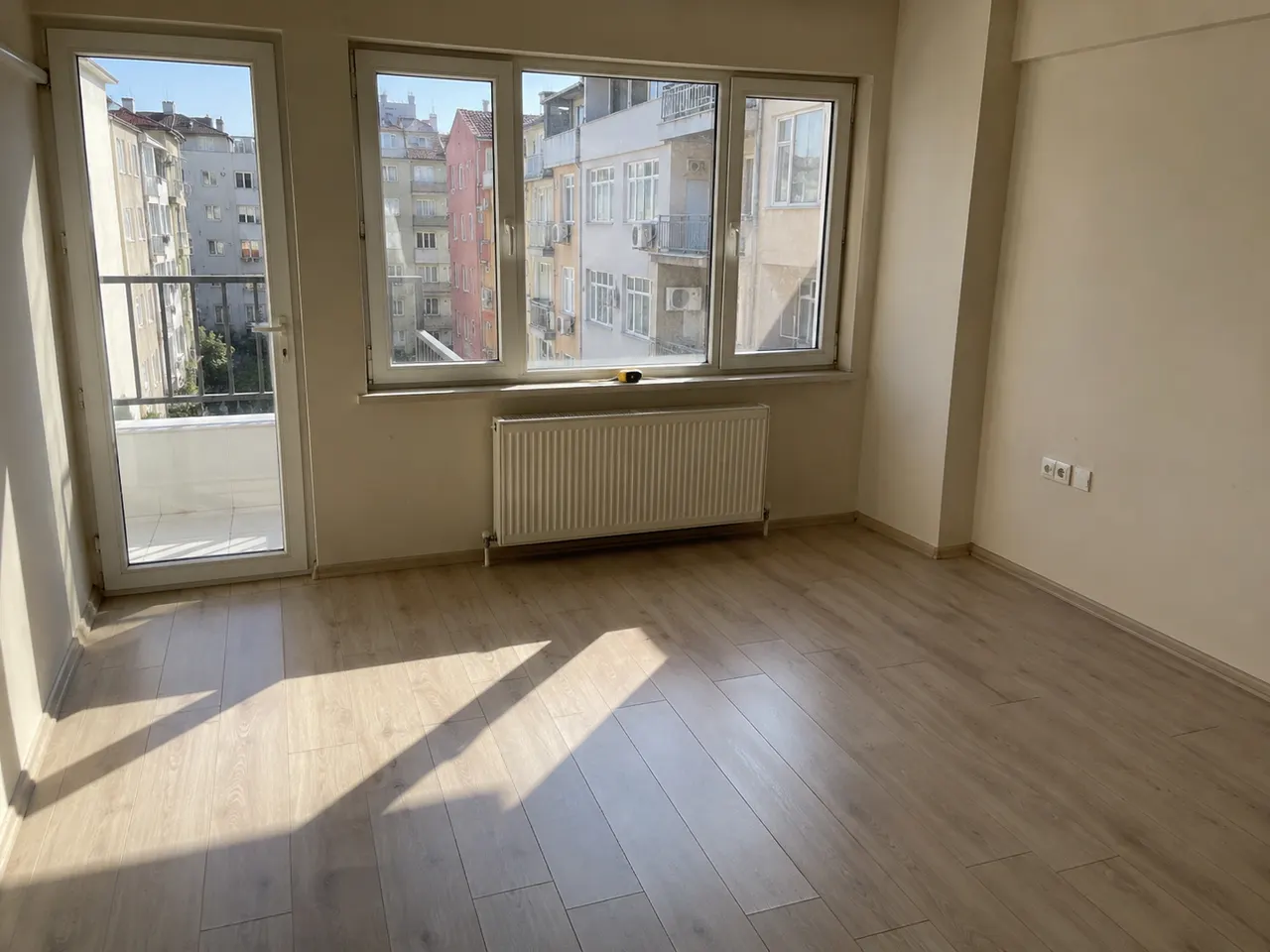 Küçük ama merkezi ev mi, uzakta büyük ev mi?